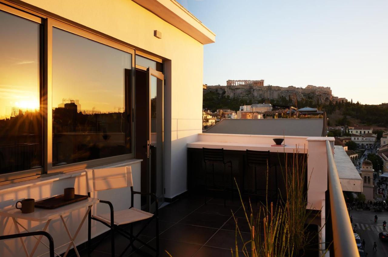 Studio Balcony