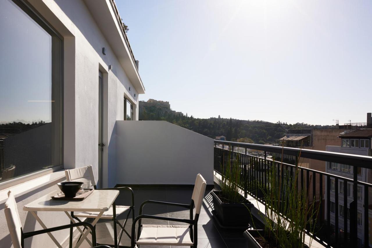 Studio Balcony