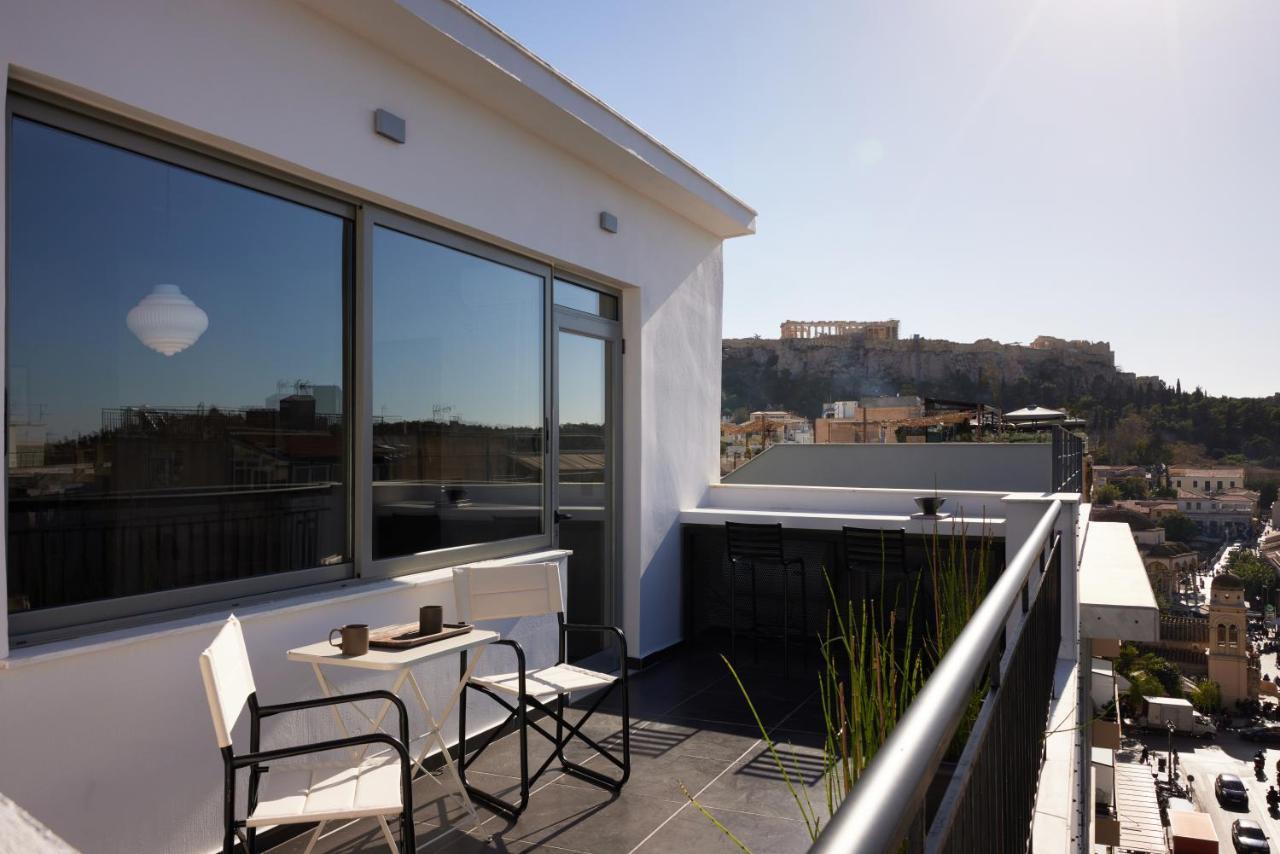 Studio Balcony